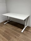 コクヨビエナ（VIENA）シリーズ ミーティングテーブル 商品画像1
