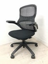 Knoll（ノル/ノール）Generation(ジェネレーション)チェア 可動肘付ジェネレーションチェア 商品画像1