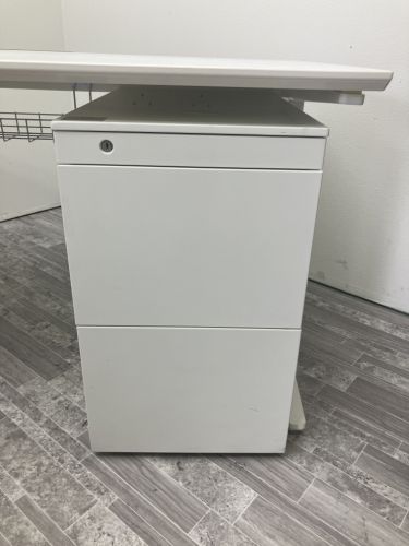 オカムラPro Unit(プロユニット)シリーズ 1400平デスク＋ワゴンセット 商品画像5