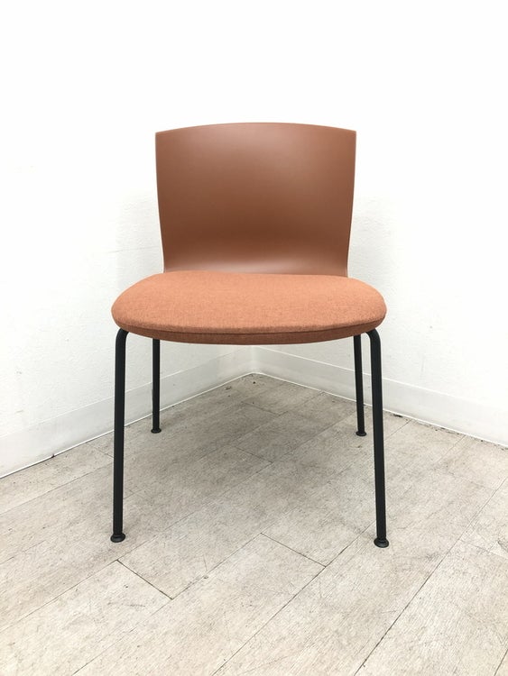 コクヨHemming(ヘミング)シリーズ ミーティングチェア 商品画像2