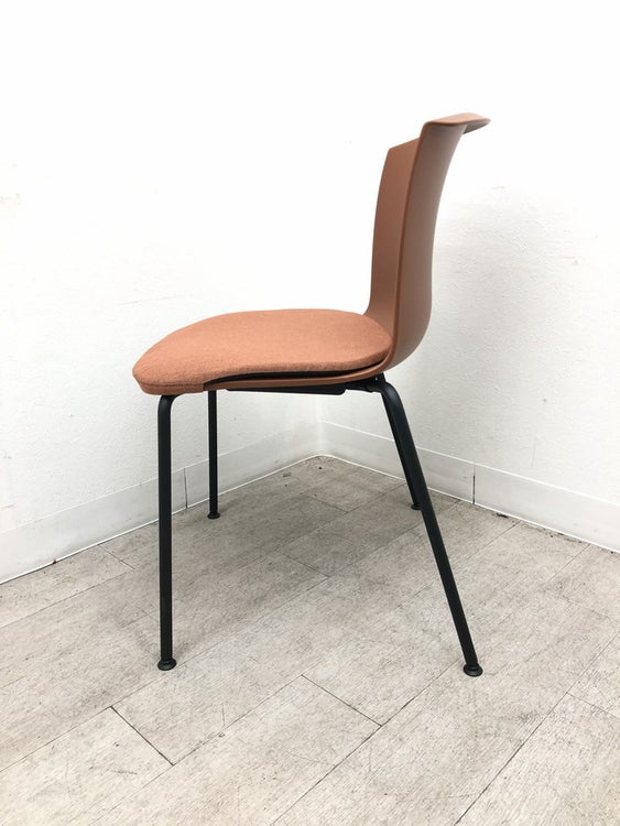 コクヨHemming(ヘミング)シリーズ ミーティングチェア 商品画像3