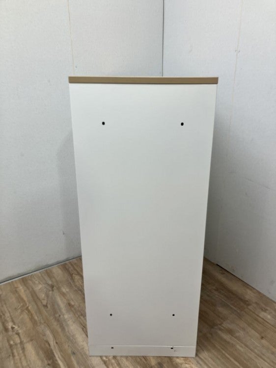 イトーキeSキャビネット(エスキャビネット)シリーズ 天板付き3扉スライド書庫 商品画像5