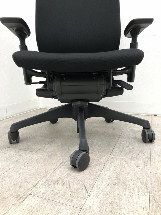 オカムラVisconte(ヴィスコンテ)チェア 可動肘付ヴィスコンテチェア 商品画像12