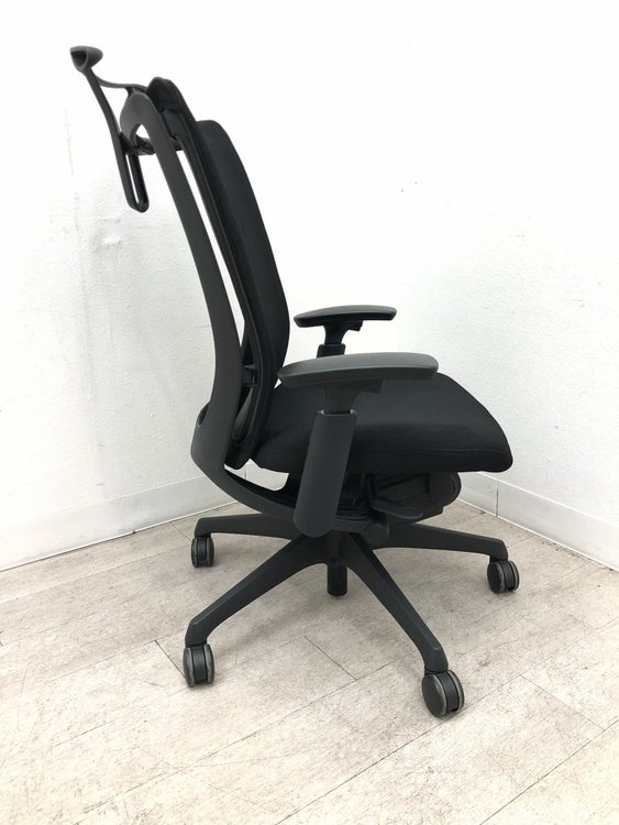 オカムラVisconte(ヴィスコンテ)チェア 可動肘付ヴィスコンテチェア 商品画像5