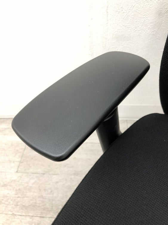 オカムラVisconte(ヴィスコンテ)チェア 可動肘付ヴィスコンテチェア 商品画像7