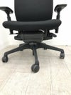 オカムラVisconte(ヴィスコンテ)チェア 可動肘付ヴィスコンテチェア 商品画像12