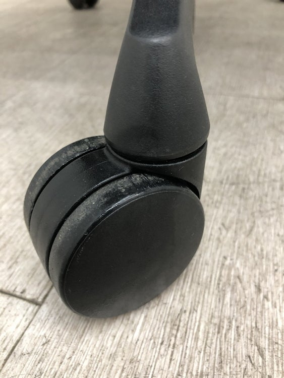 オカムラVisconte(ヴィスコンテ)チェア 可動肘付ヴィスコンテチェア 商品画像13