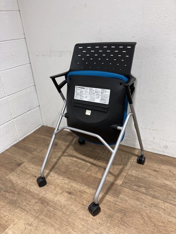 コクヨピエガチェア ネスティングチェア 商品画像8