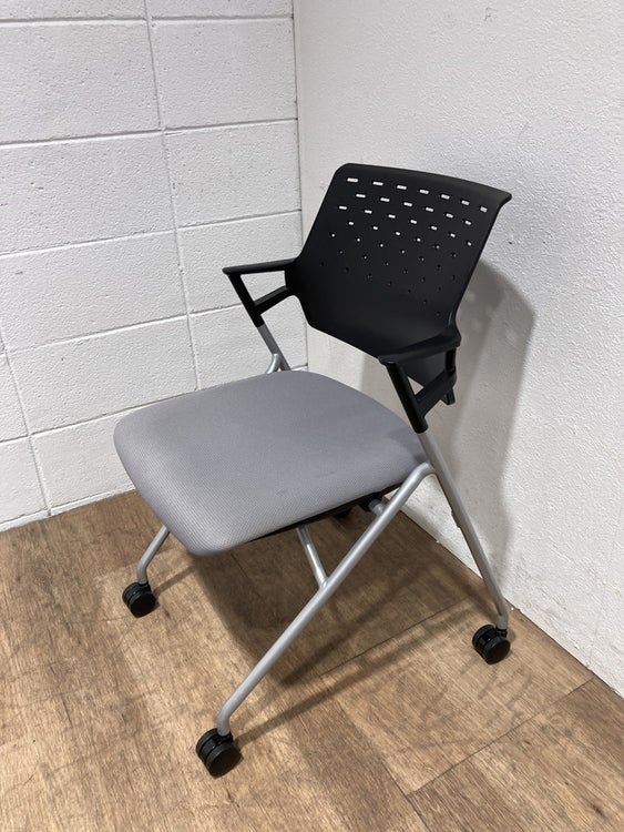コクヨピエガチェア ネスティングチェア6脚セット 商品画像6