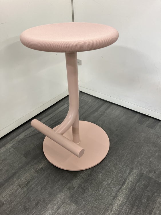 マジス（MAGIS）ティーブシリーズ 昇降スツール 商品画像1
