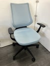 コクヨing(イング)チェア 固定肘付イングチェア 商品画像1