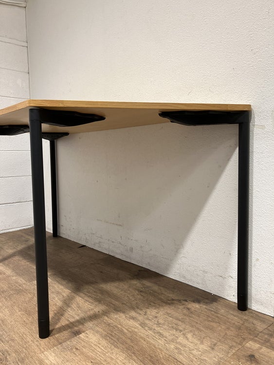 Vitra（ヴィトラ）Map tableシリーズ 台形テーブル 商品画像4