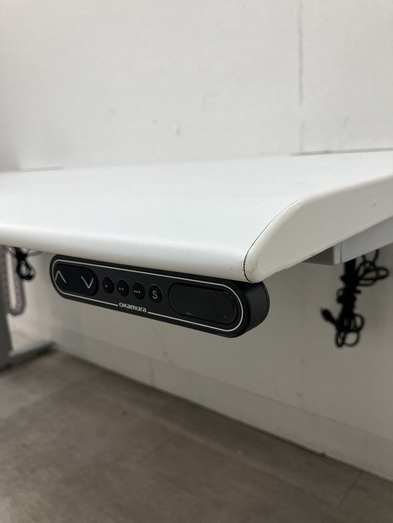 オカムラSwift(スイフト)シリーズ 1500電動昇降デスク 商品画像7
