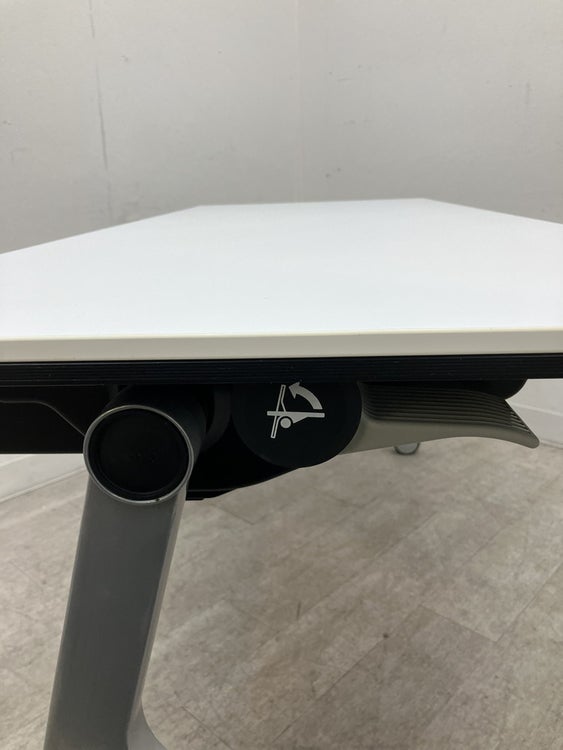 オカムラINTERACT NT(インターアクトエヌティー)シリーズ  1500平行スタックテーブル 商品画像10