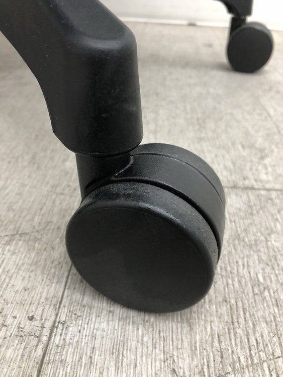 イトーキノート(nort)チェア 可動肘付ノートチェア 商品画像14