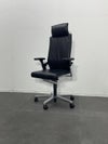 Wilkhahn（ウィルクハーン）ONシリーズ 可動肘付ONチェア 商品画像1