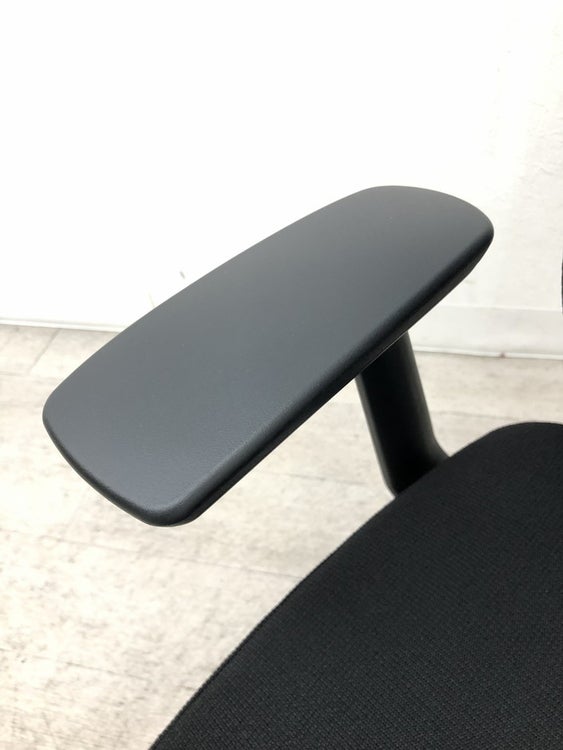オカムラVisconte(ヴィスコンテ)チェア 固定肘付ヴィスコンテチェア 商品画像8