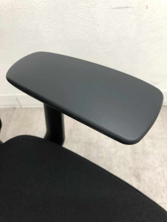 オカムラVisconte(ヴィスコンテ)チェア 固定肘付ヴィスコンテチェア 商品画像9