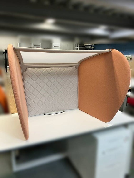 コクヨキュノンシリーズ 卓上ブース 商品画像1