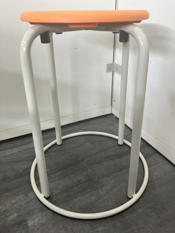 ウチダ（内田洋行）スツール 商品画像2