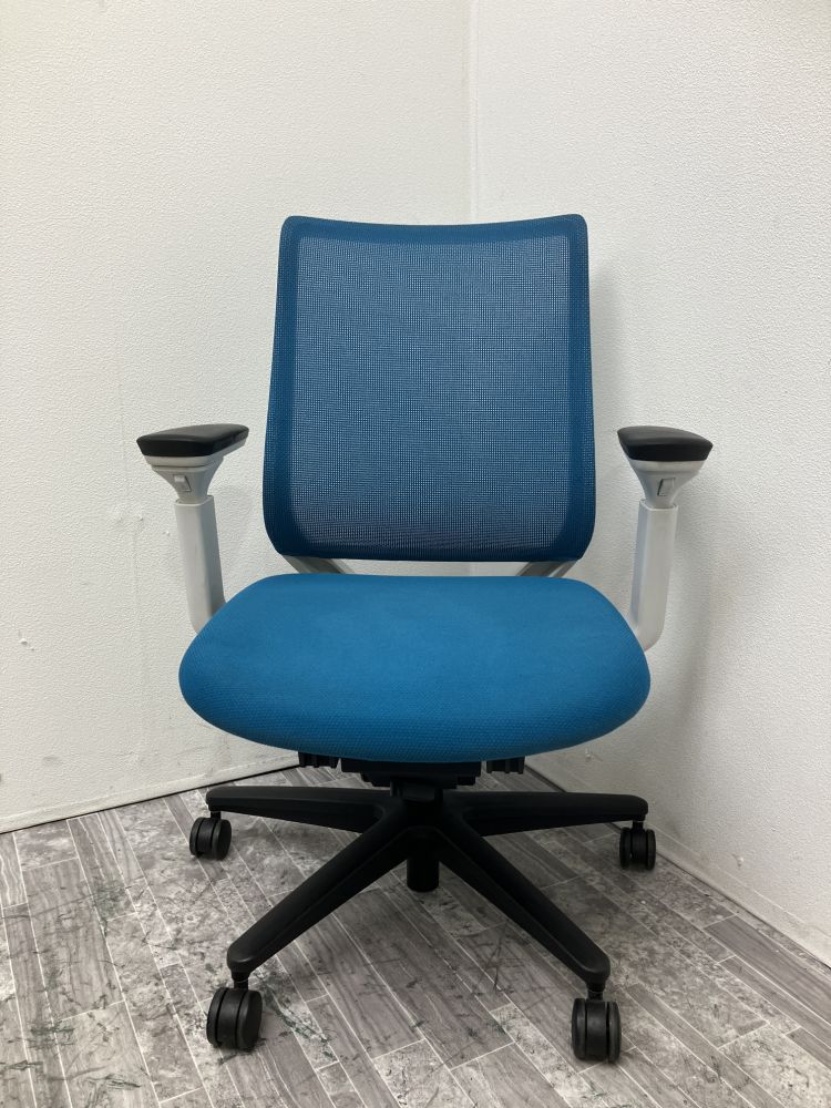 コクヨミトラチェア 可動肘付ミトラチェア 商品画像2