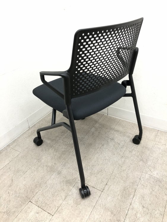 ウチダ（内田洋行）FM-345シリーズ ネスティングチェア 商品画像9