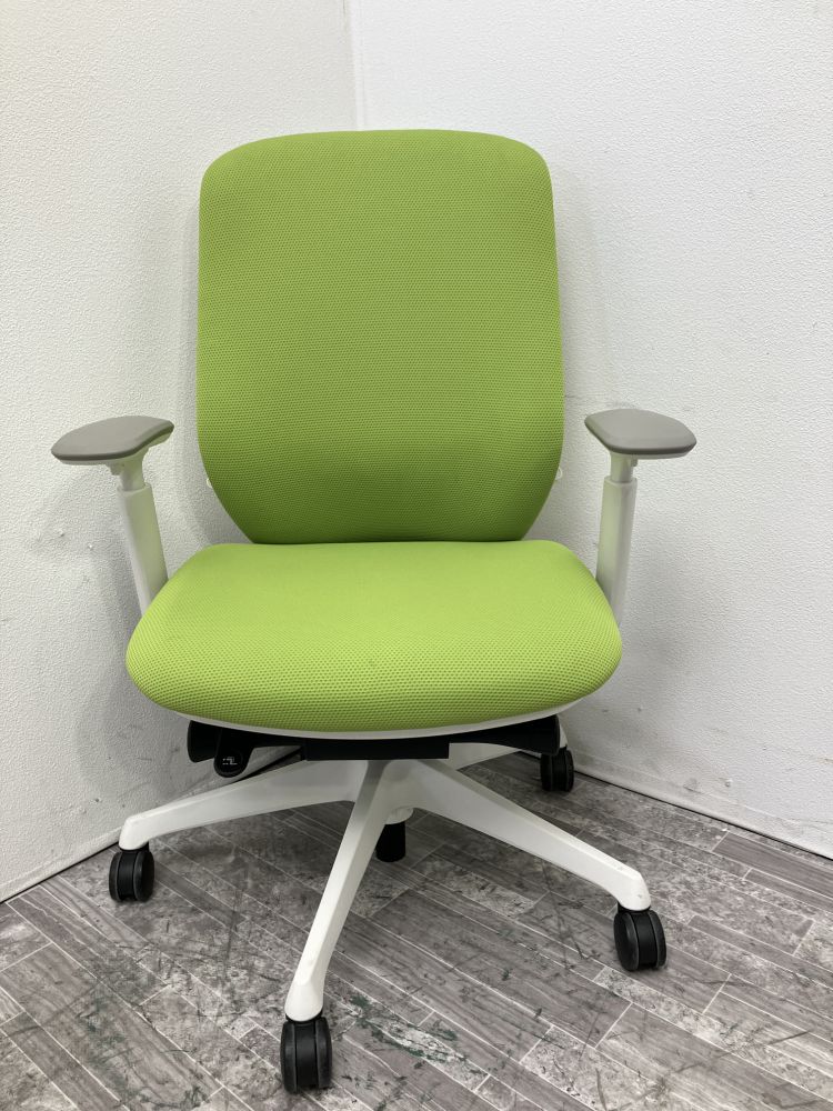 オカムラSylphy(シルフィー)チェア 可動肘付シルフィーチェア 商品画像2