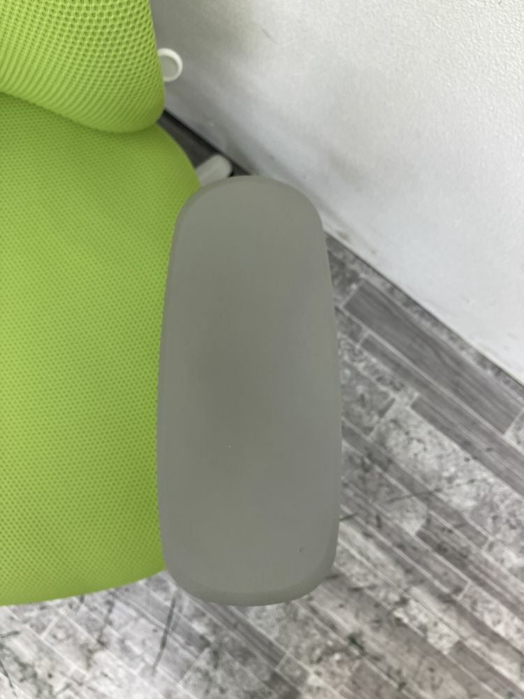 オカムラSylphy(シルフィー)チェア 可動肘付シルフィーチェア 商品画像8