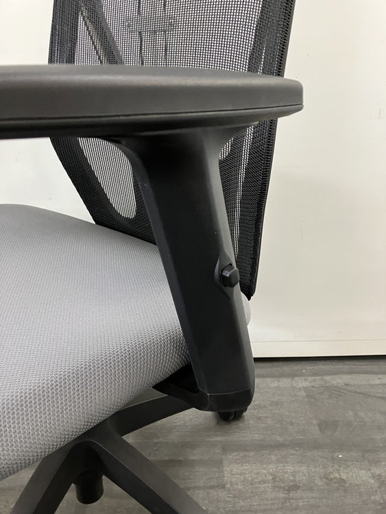 アイコMS-1300シリーズ 可動肘付OAチェア 商品画像8