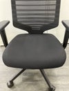 FURSYS(ファシス)SIDIZ T30シリーズ 可動肘付OAチェア 商品画像4