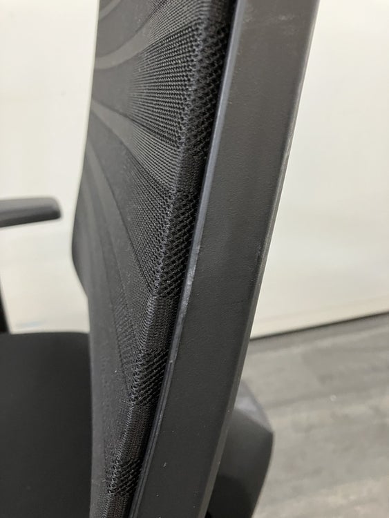 FURSYS(ファシス)SIDIZ T30シリーズ 可動肘付OAチェア 商品画像11