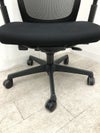 オカムラESCUDO(エスクード)チェア 可動肘付エスクードチェア 商品画像13