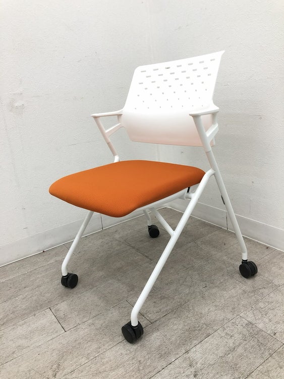 コクヨピエガチェア ネスティングチェア 商品画像1