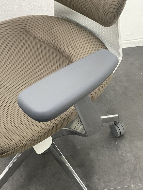 コクヨing(イング)チェア 固定肘付イングチェア　 商品画像7