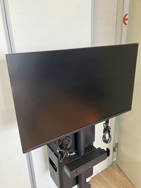 31.5型液晶ディスプレイ+スタンドセット 商品画像3