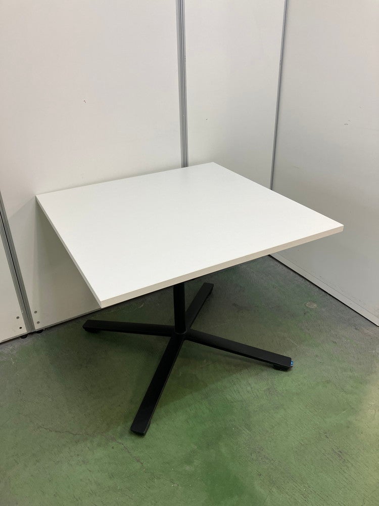 コクヨビエナ（VIENA）シリーズ 900角テーブル 商品画像1