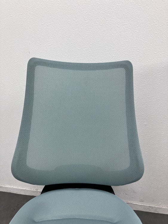 コクヨing(イング)チェア 固定肘付イングチェア 商品画像5