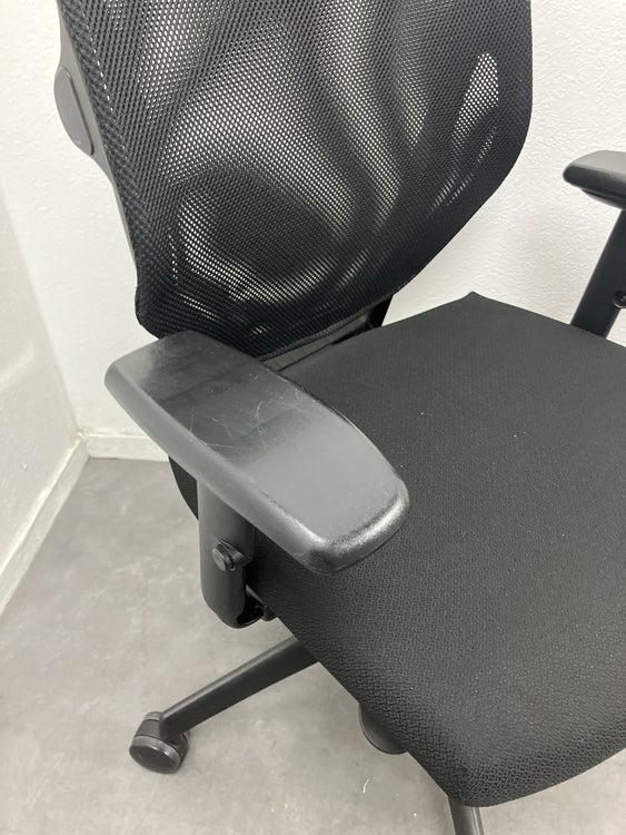 プラスパフォーマSFシリーズ 可動肘付OAチェア 商品画像6