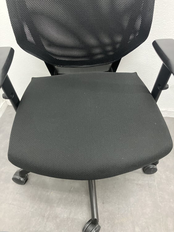 プラスパフォーマSFシリーズ 可動肘付OAチェア 商品画像7