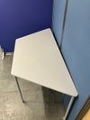 コクヨエニー(Any)シリーズ 台形テーブル 商品画像2