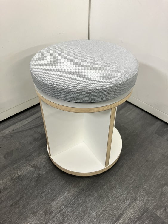 コクヨチェスシリーズ スツール 商品画像1
