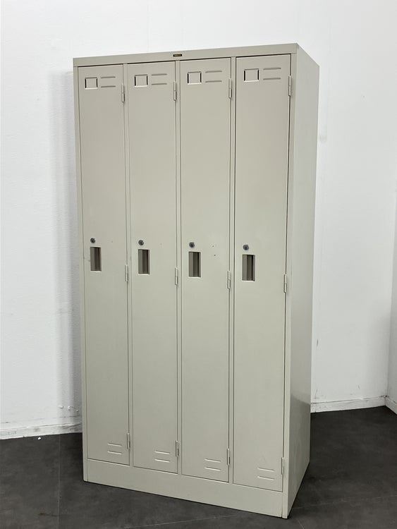 コクヨLKシリーズ　（コクヨ） 4人用ロッカー 商品画像1
