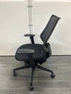 コクヨing(イング)チェア 可動肘付イングチェア 商品画像3