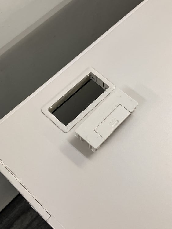 コクヨピクサシリーズ 1400両袖デスク 商品画像6