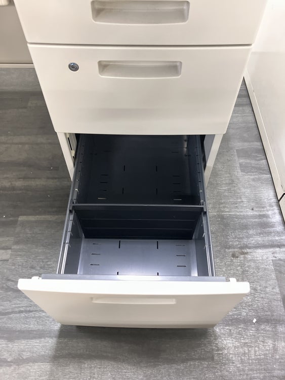 コクヨピクサシリーズ 1400両袖デスク 商品画像15