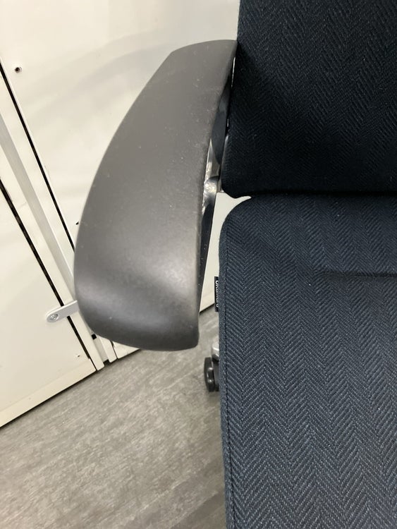 オカムラmode(モード)シリーズ 固定肘付モードチェア 商品画像6