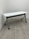 オカムラFLAPTOR(フラプター)シリーズ 1500サイドスタックテーブル 商品画像1