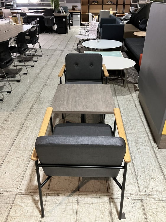 イトーキknot Work(ノットワーク)シリーズ カフェテーブル+ラウンジチェア3点セット 商品画像3