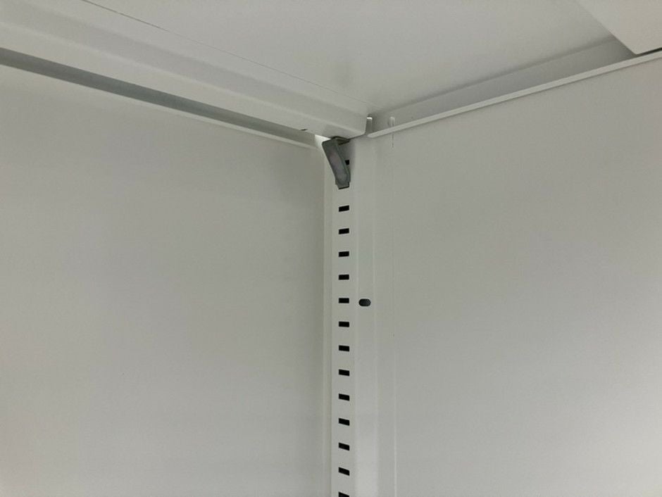 オカムラピクスライン ガラス両開き4人用パーソナルロッカー上下書庫 商品画像9