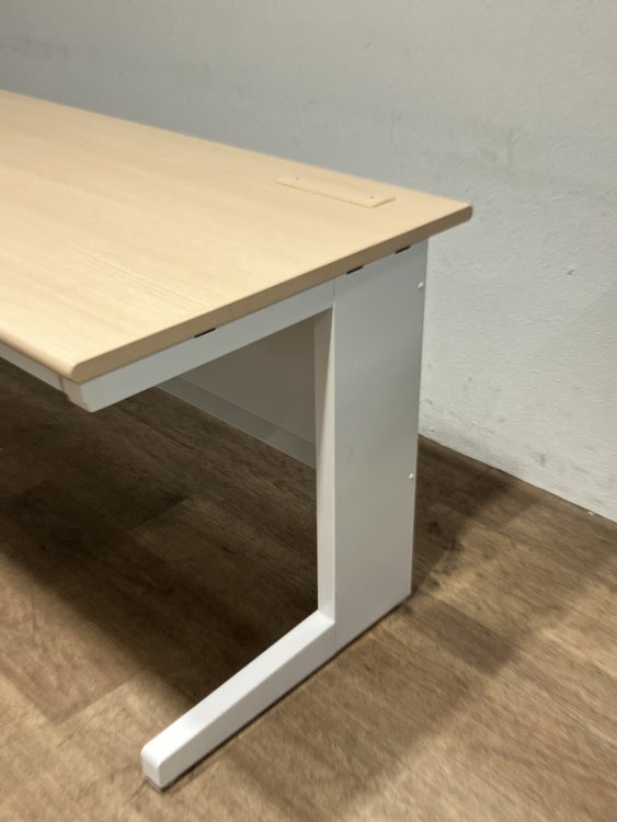 INABA/イナバデュエナシリーズ　Ｓタイプ 1800平デスク 商品画像7